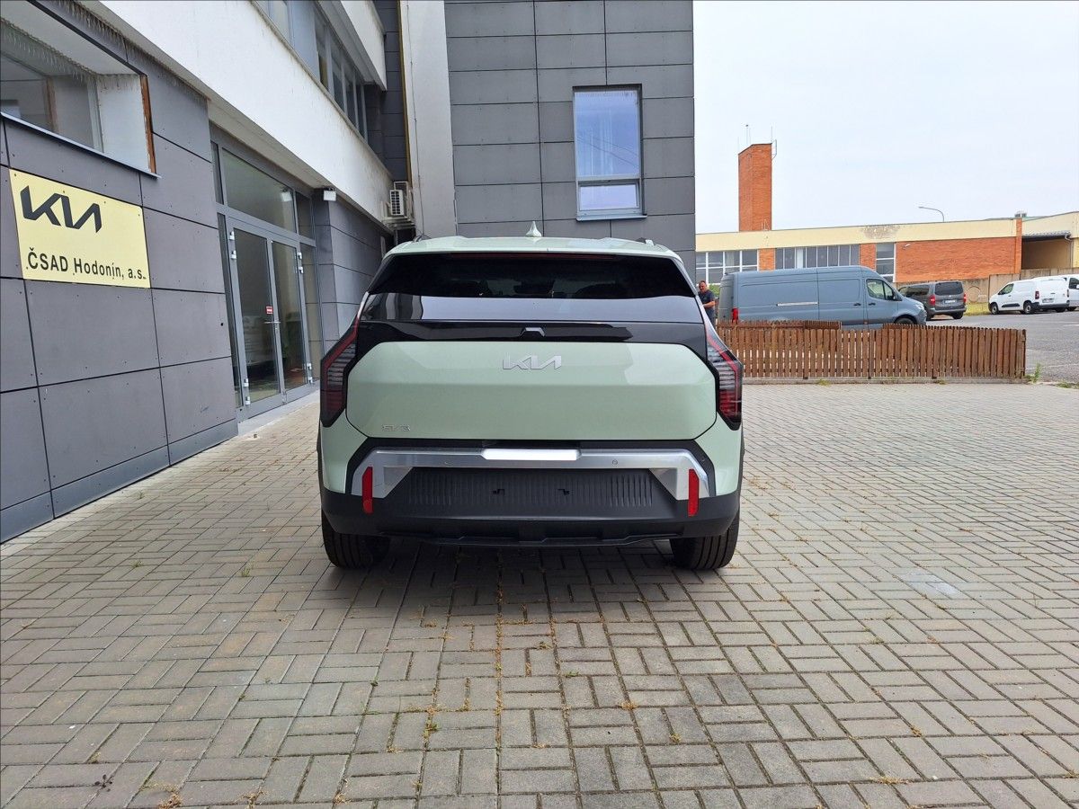 Kia EV3, elektro  Earth 81,4 KW 150k - fotka 5