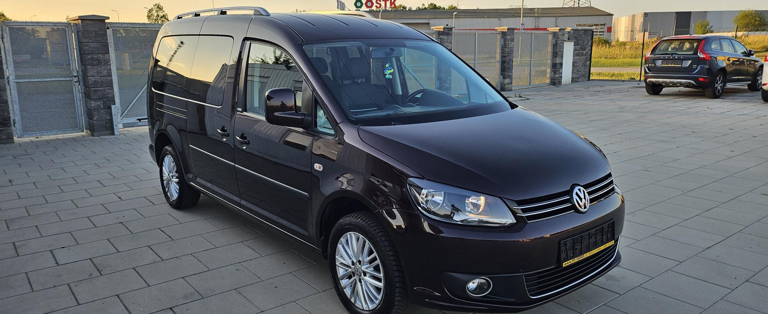 Volkswagen Caddy, 1.6 TDI Maxi Cup 7.Míst Navi - fotka 4