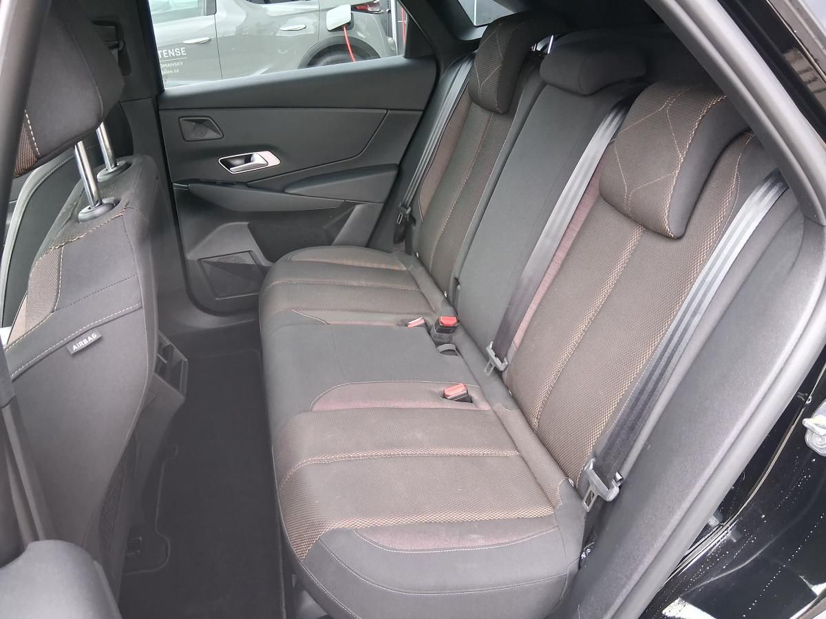 DS 7 Crossback, BASTILLE 1.5 BHDi 96 kW - fotka 5