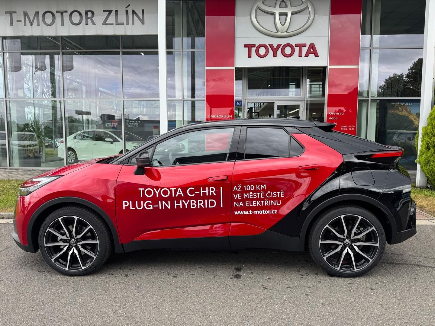 Toyota C-HR, Plug-in GR SPORT Premiere - fotka 5