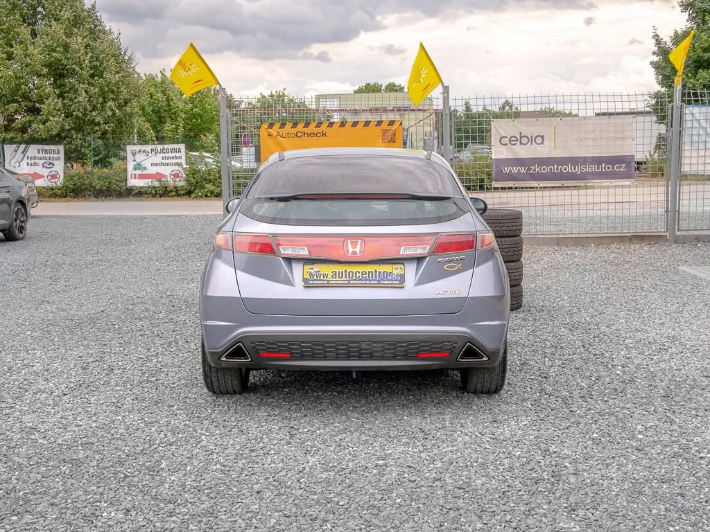 Honda Civic, ČR 2.2D 103KW – 2x PNEU - fotka 6