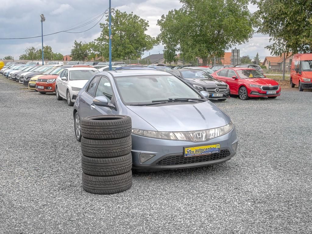 Honda Civic, ČR 2.2D 103KW – 2x PNEU - fotka 3