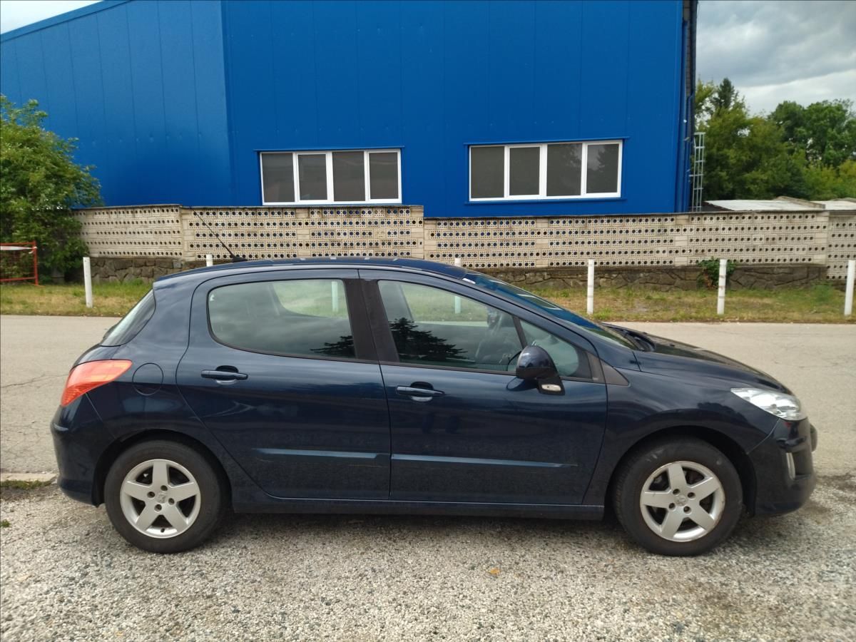 Peugeot 308, 1,4 16V - fotka 5