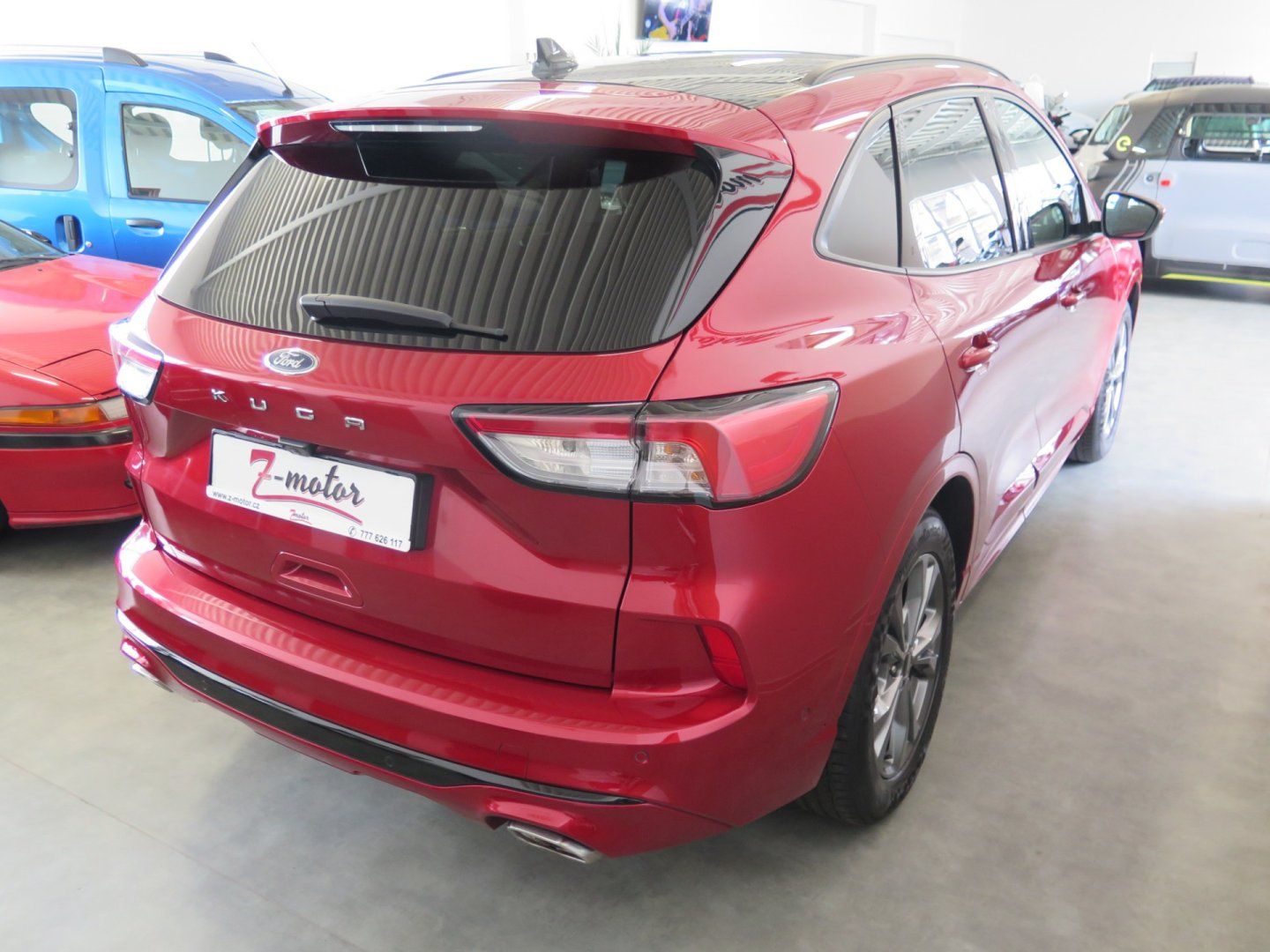 Ford Kuga, 1.5TDCi,navi,360°,ST Line - fotka 4