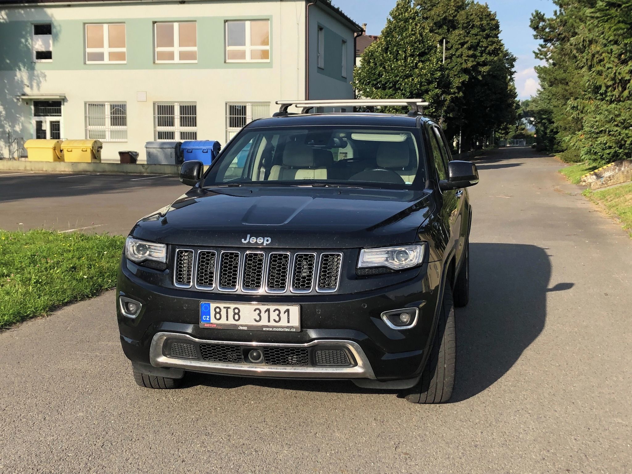 Jeep Grand Cherokee, SVĚTLÝ INTERIÉR - fotka 5