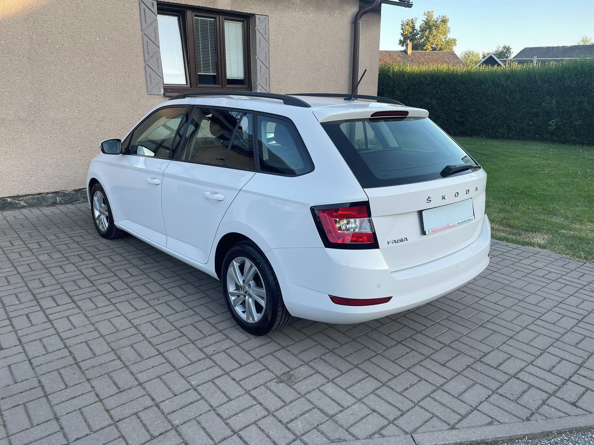 Škoda Fabia, combi 1,0 TSi 70 kW,Ambition - fotka 6