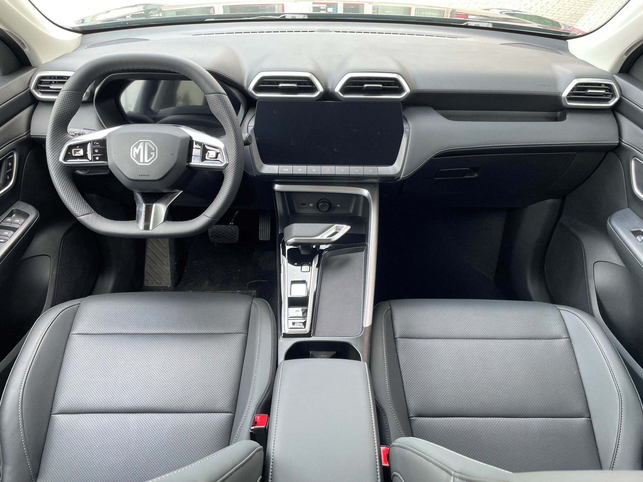 MG ZS, 1.5 HYBRID+ EXCLUSIVE - fotka 6