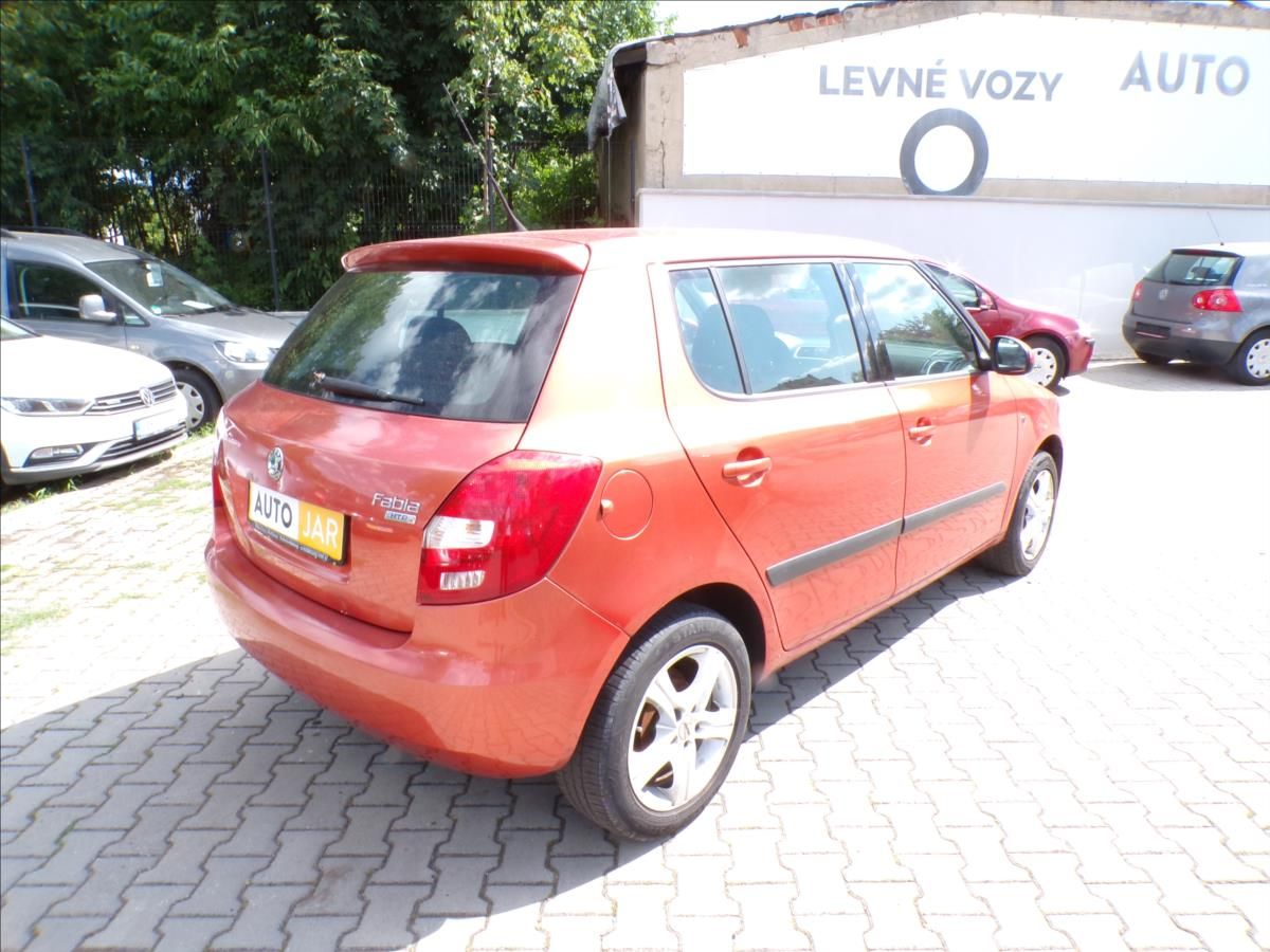 Škoda Fabia, 1,2 12V 51KW  DIGI.KLIMA - fotka 5