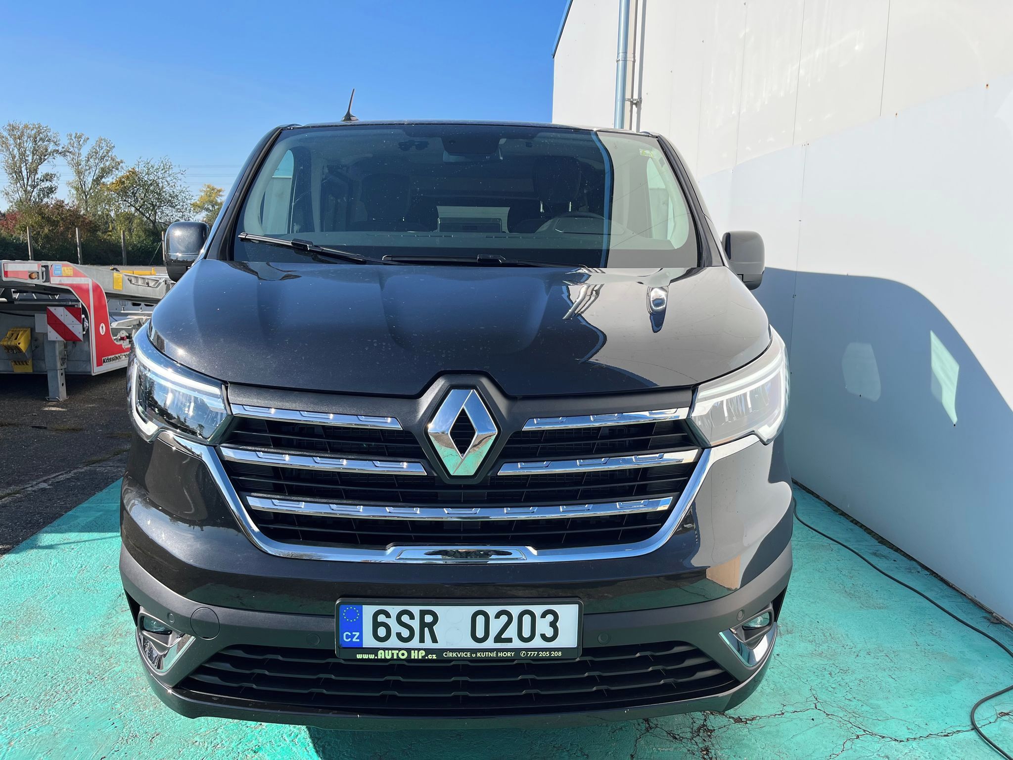 Renault Trafic, 2.0, 125kW, 7míst, Automat - fotka 3