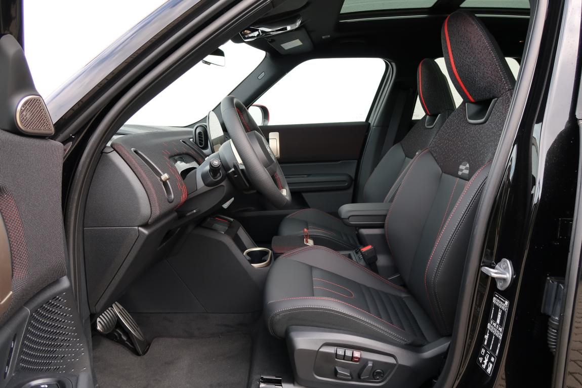 Mini Countryman, JCW ALL4 - fotka 2