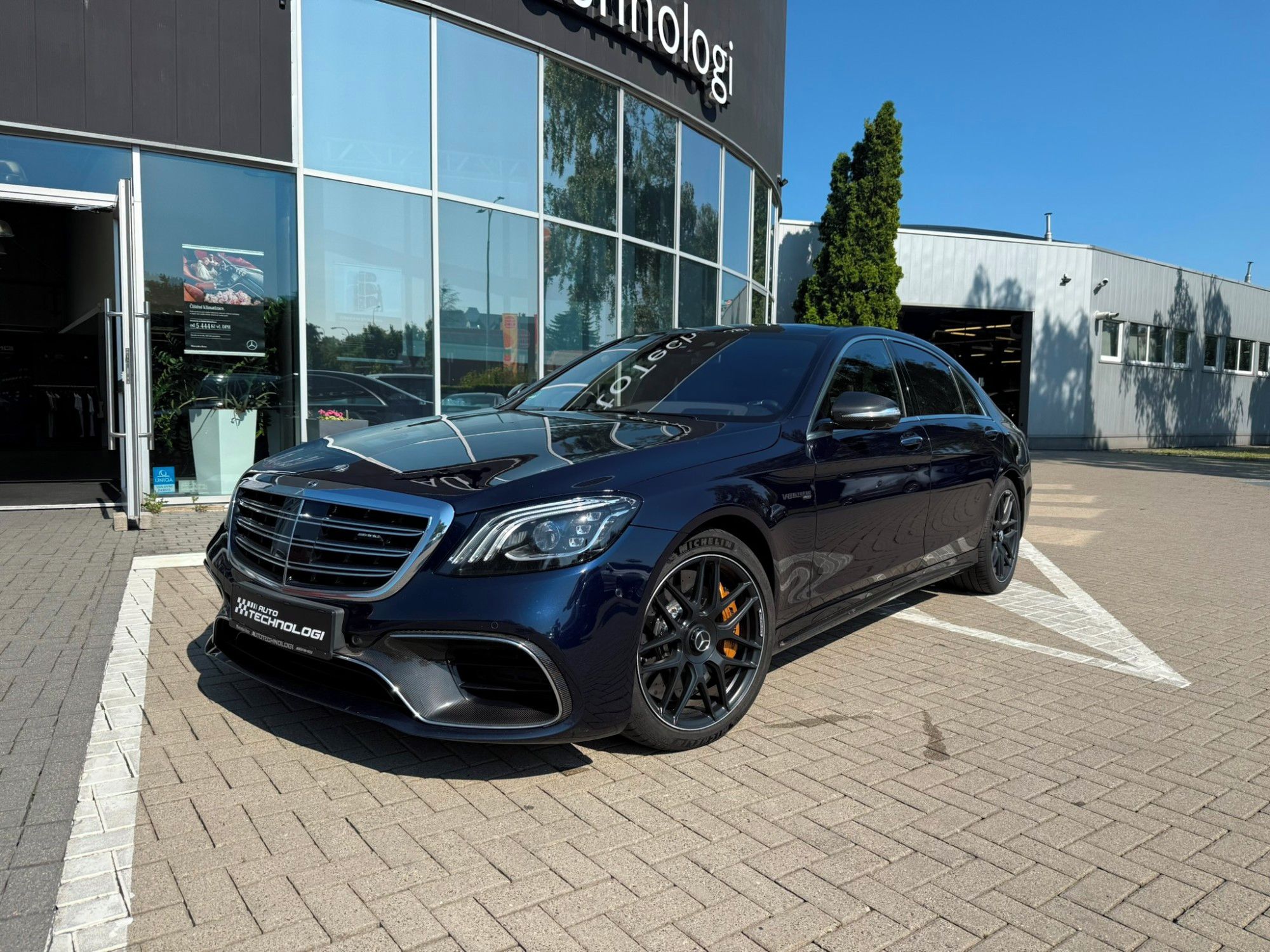 Mercedes-Benz Třídy S, 63 4MATIC+ L