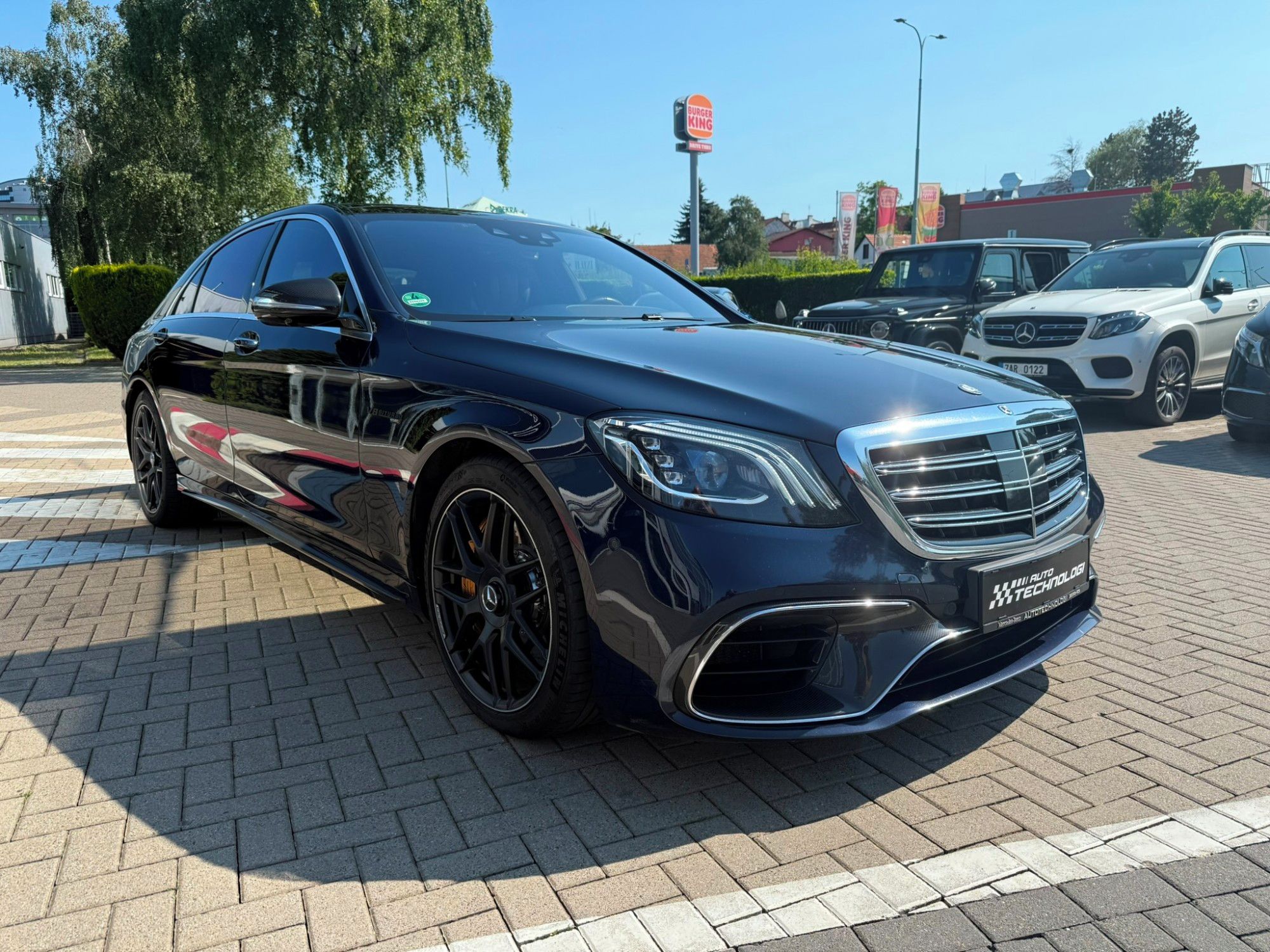 Mercedes-Benz Třídy S, 63 4MATIC+ L - fotka 4