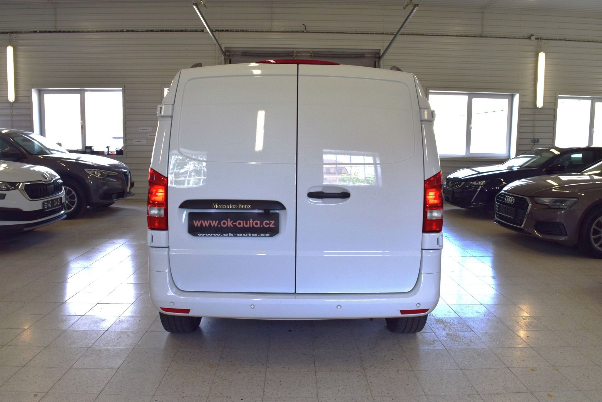 Mercedes-Benz Vito, 114 CDI MIXTO LED 5 MÍST-DPH - fotka 4