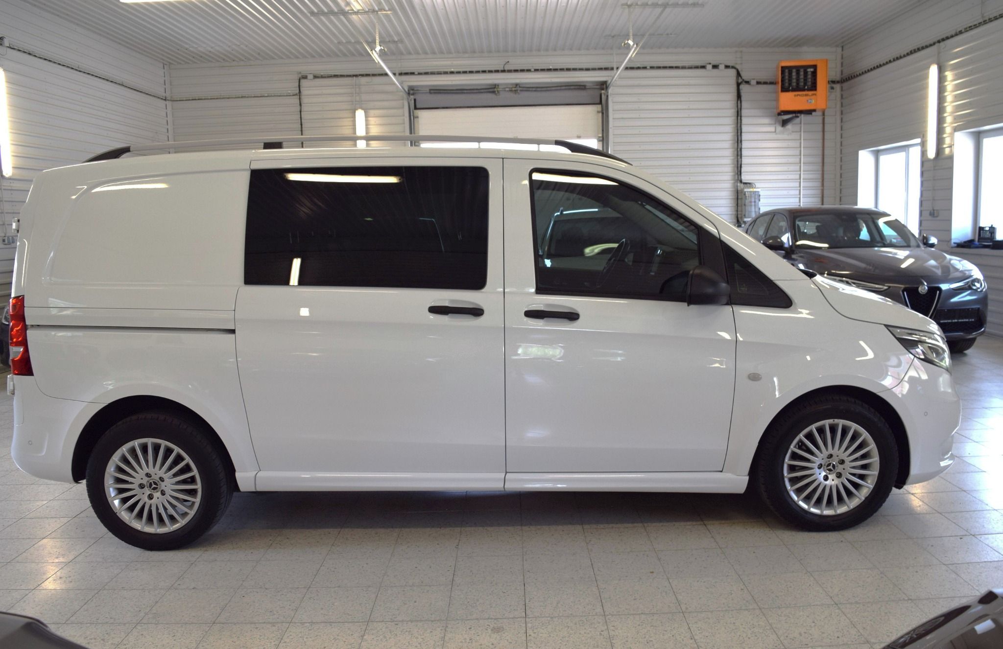 Mercedes-Benz Vito, 114 CDI MIXTO LED 5 MÍST-DPH - fotka 6