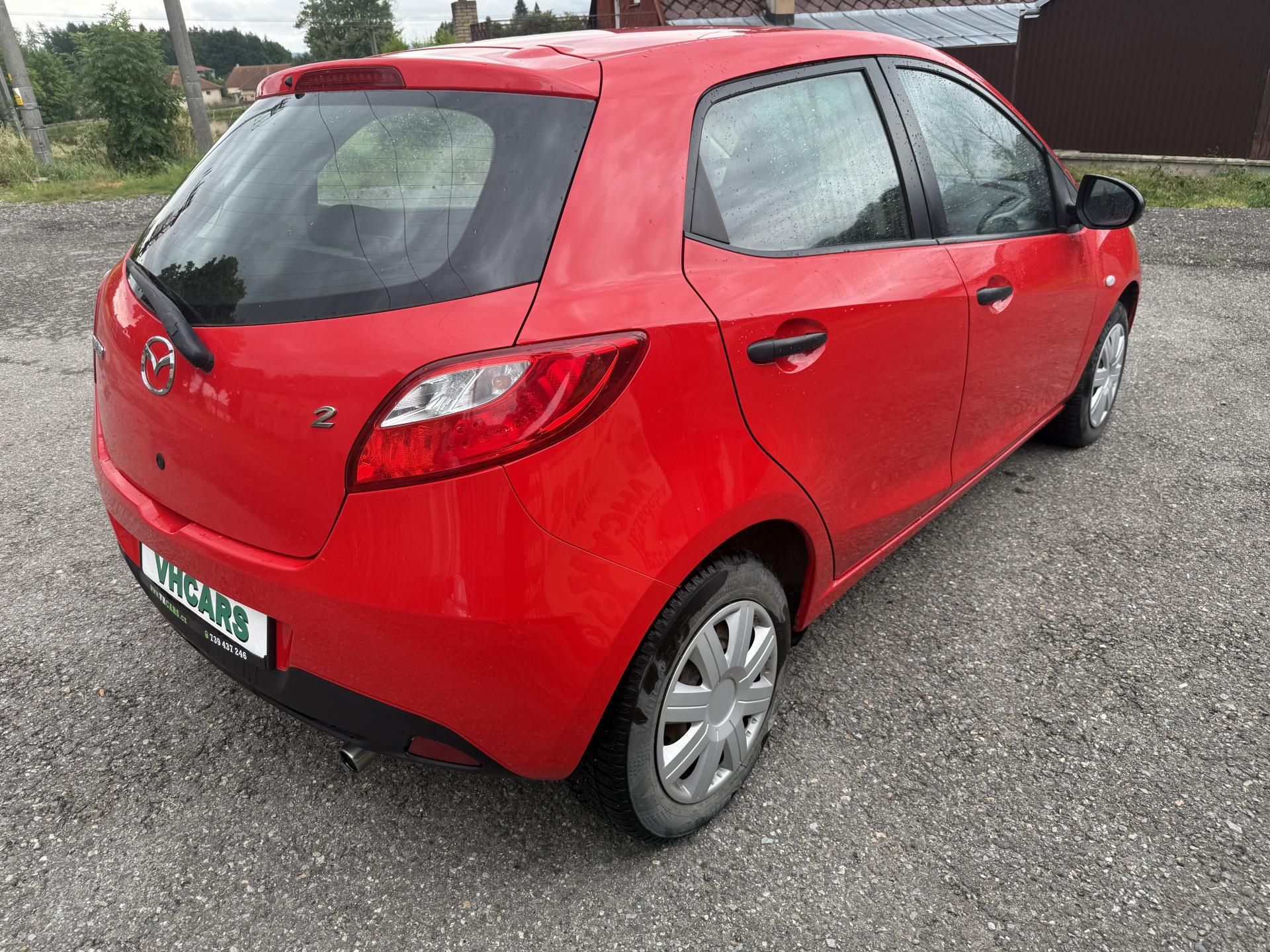 Mazda 2, 1,3i Klimatizace - fotka 4