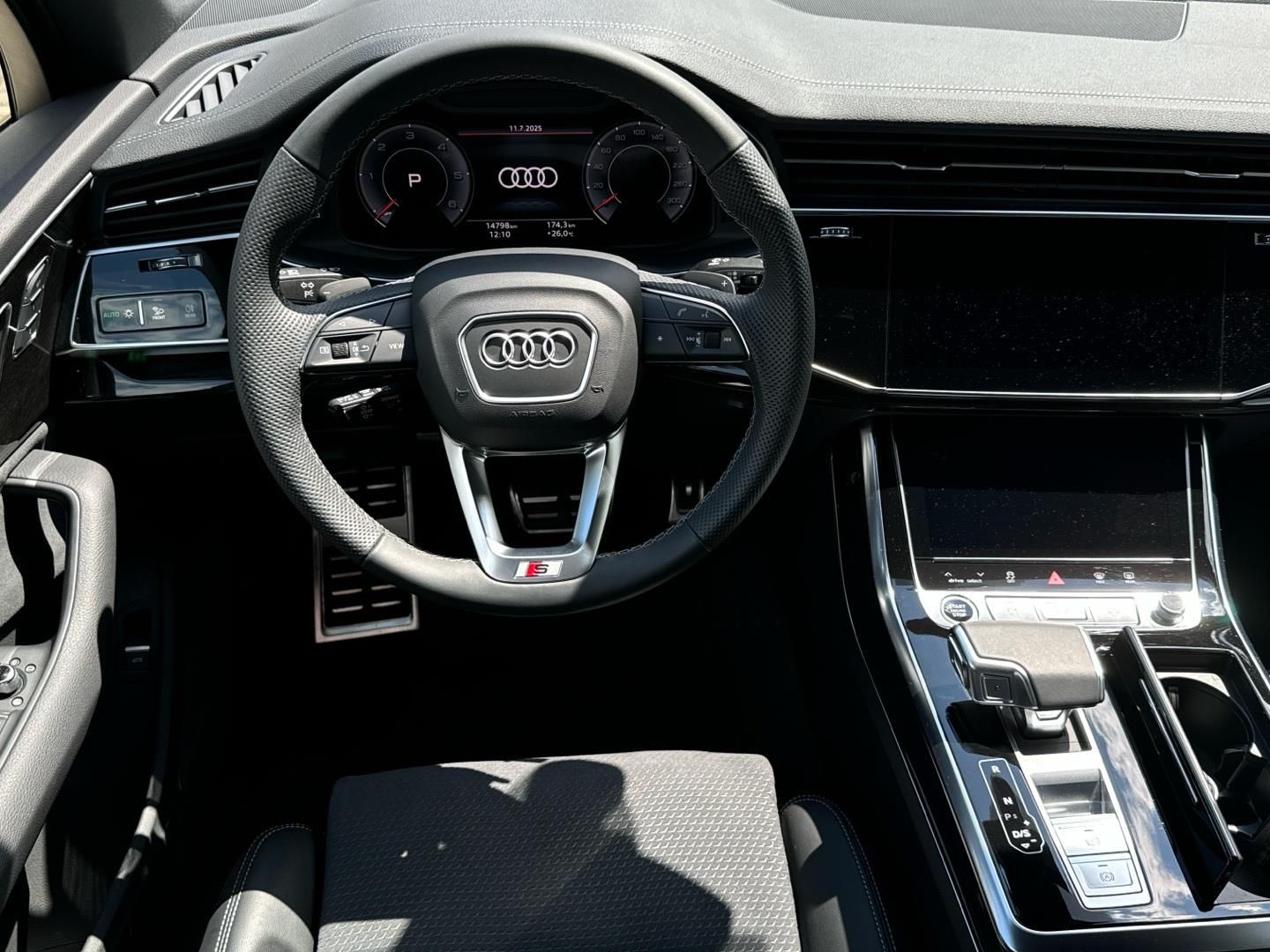Audi Q7, 3,0TDI 210kw S-line - fotka 5