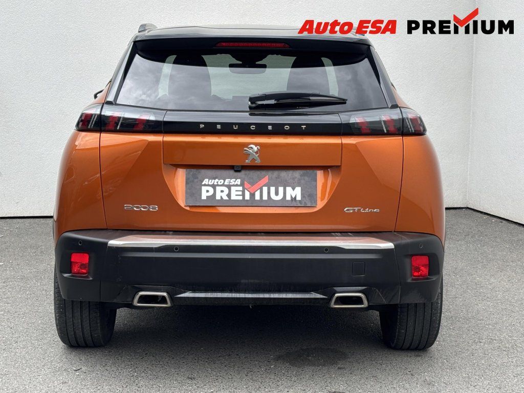 Peugeot 2008, 1.2 PT,GT Line,LED,navi - fotka 5