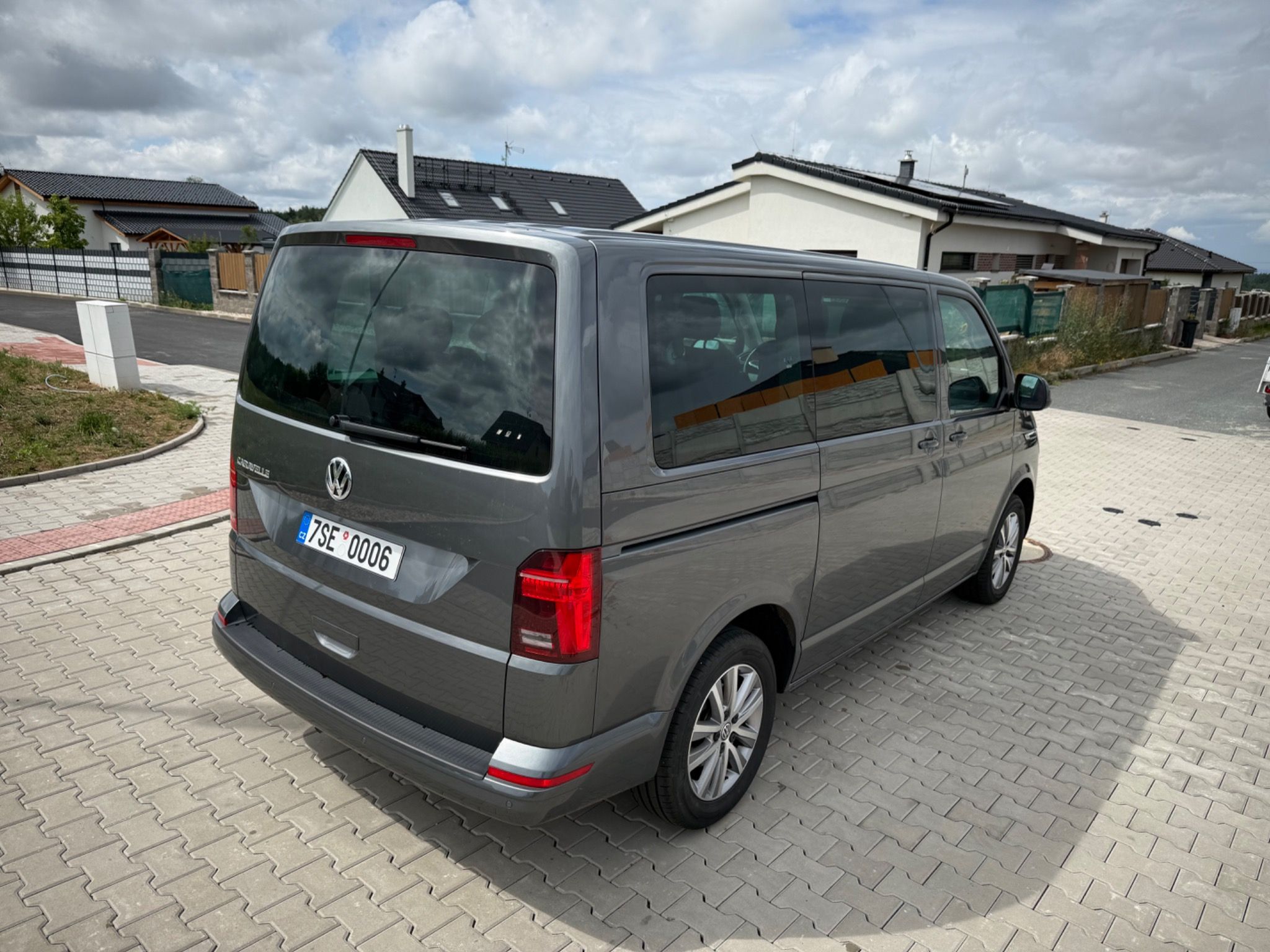 Volkswagen Caravelle, 2.0 TDI 110kw,LED,CZ,29.000km - fotka 4