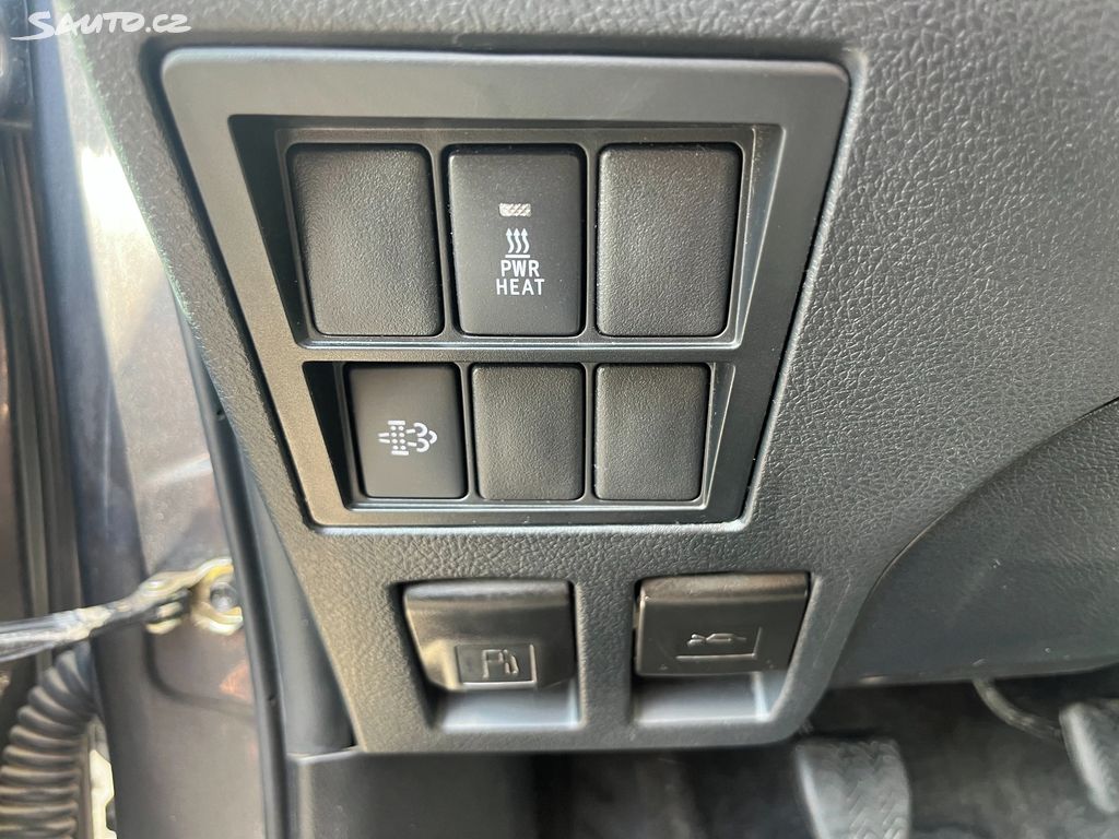 Toyota Hilux, fotka 23