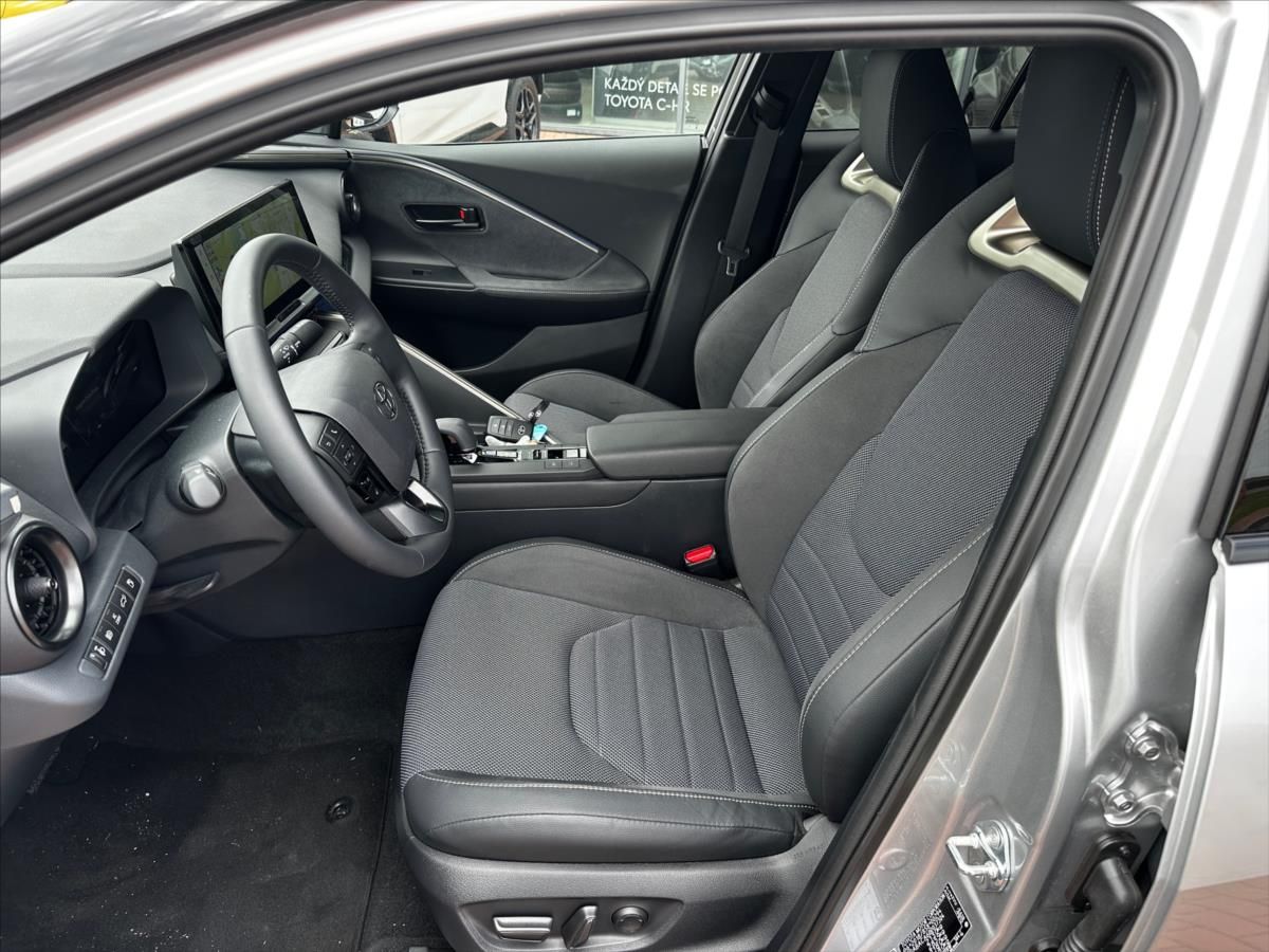 Toyota C-HR, 2,0 PHEV  Executive - fotka 6