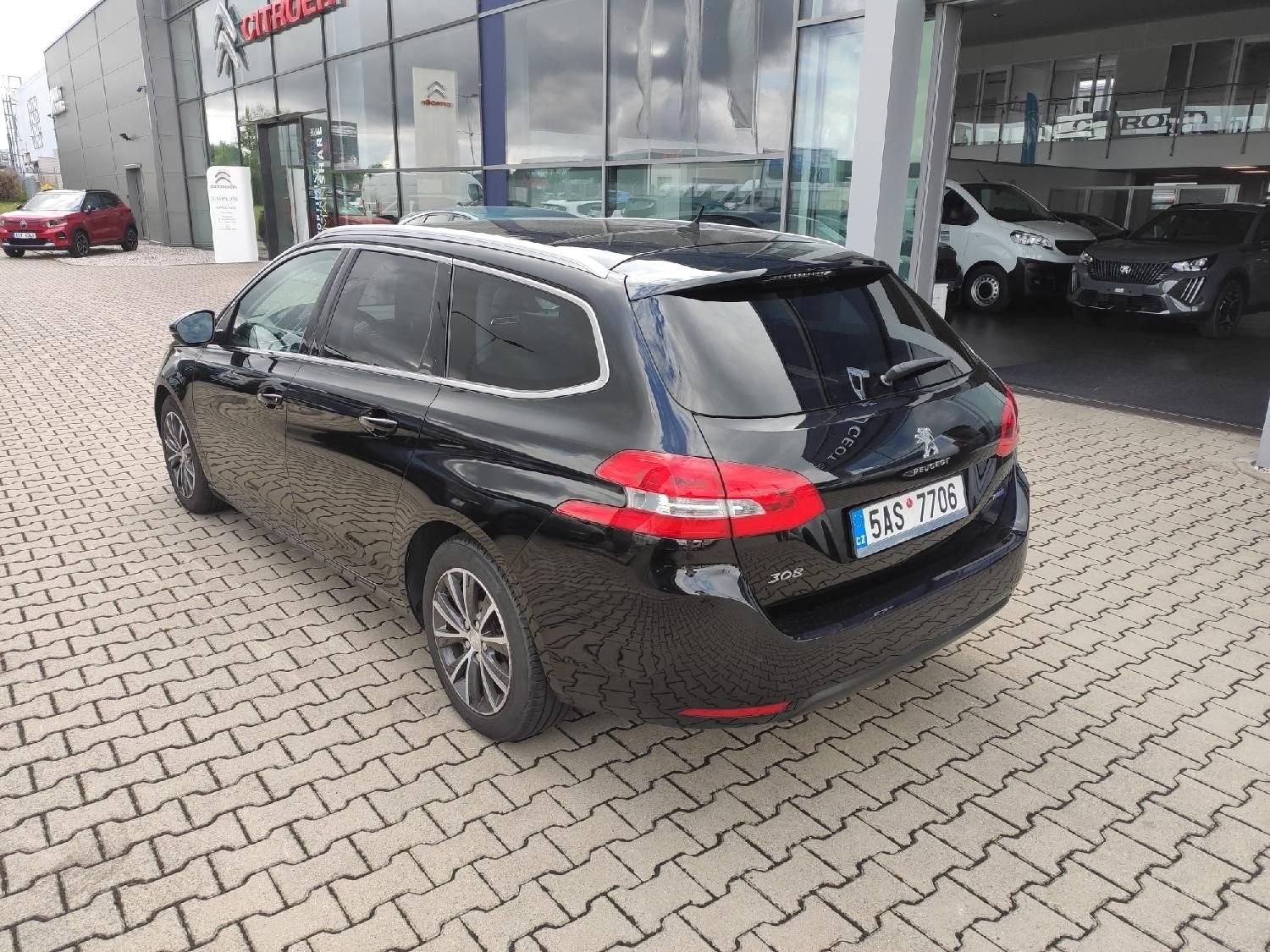 Peugeot 308, SW ALLURE 1.6 HDI AUT6 - fotka 3