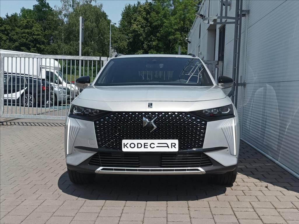 DS 7 Crossback, 1,6 PHEV 300k 4x4  ETOILE - fotka 2