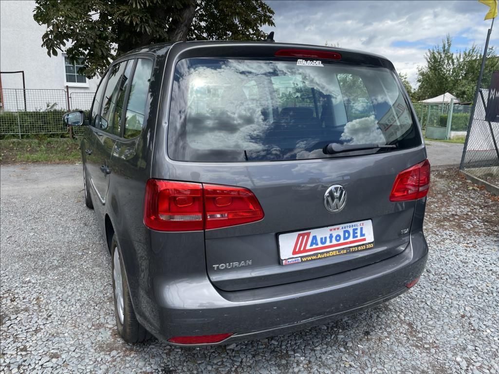 Volkswagen Touran, 1,6 TDi  Navigace,Climatronic - fotka 3