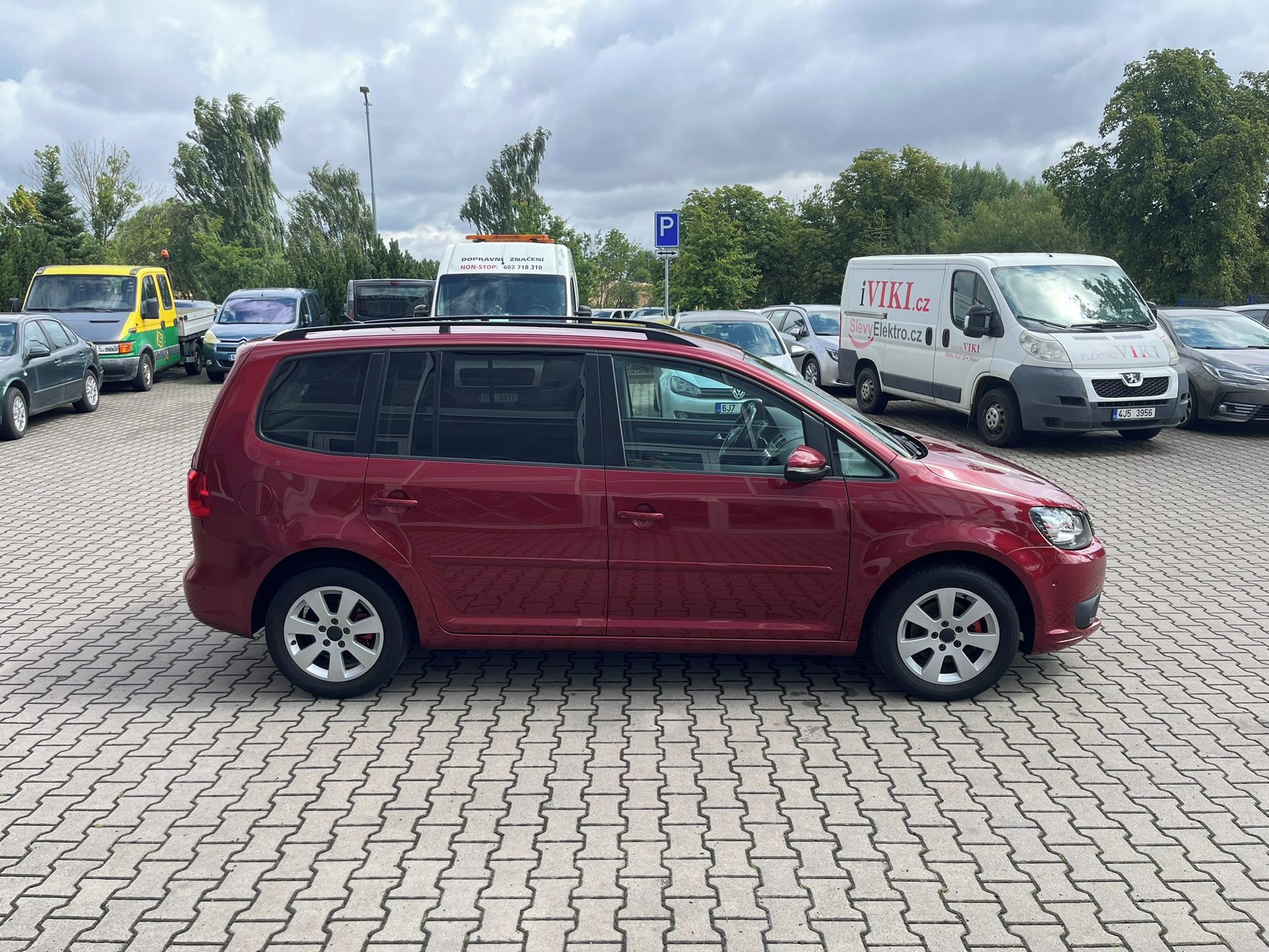Volkswagen Touran, 1,6TDI, 77kW, BlueMotion - fotka 6