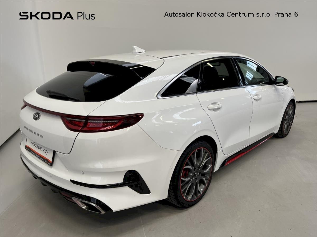 Kia ProCeed, T-GDI150 kW GT 7DCT - fotka 2
