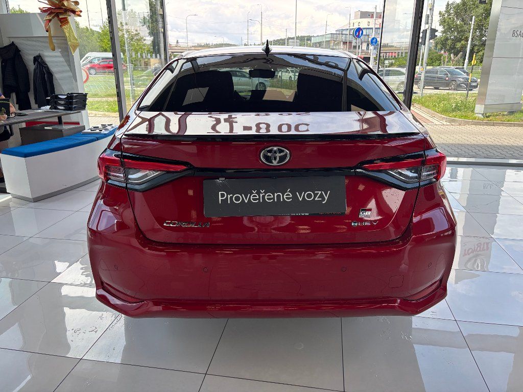 Toyota Corolla, 1.8HSD 72kW GR Sport 2024 - fotka 5