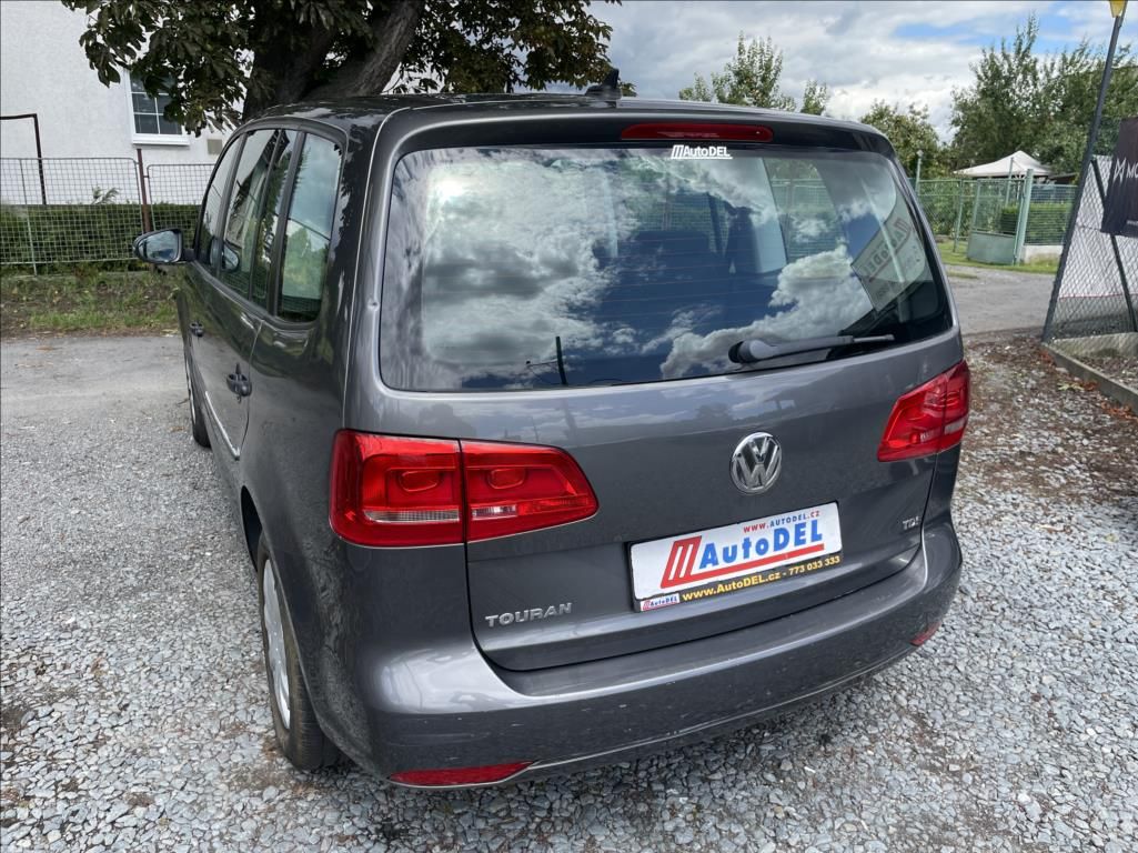 Volkswagen Touran, 1,6 TDi  Navigace,Climatronic - fotka 4