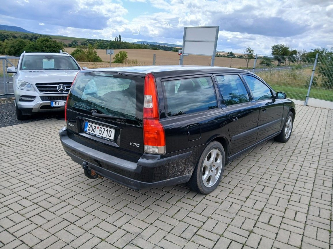 Volvo V70, 2,4 D Nová TK - fotka 5