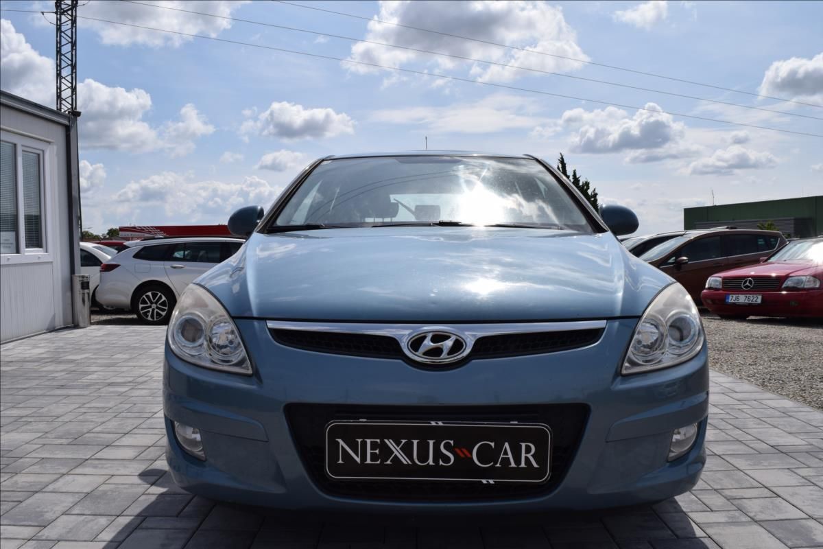 Hyundai i30, 1,6 CRDi 66KW COMFORT+ 2XKOLA - fotka 2