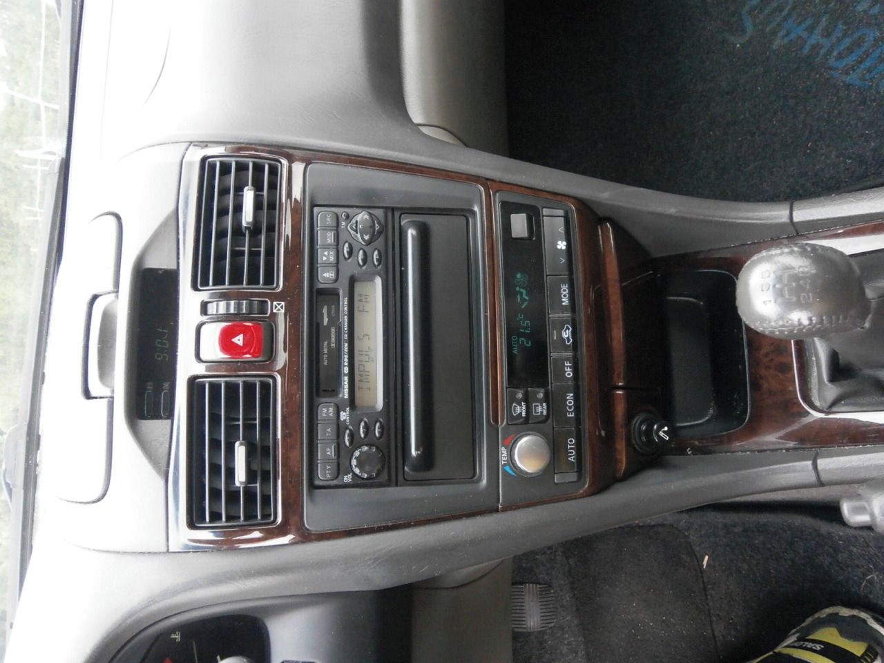 Nissan Maxima, 2,0i V6 JEDINY MAJITEL SERVISK - fotka 5