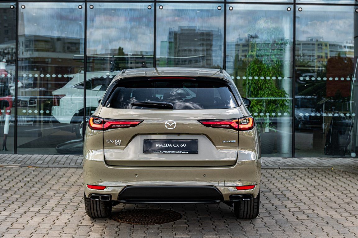 Mazda CX-60, 2.5 PHEV 327k 8AT 4x4 Homura P - fotka 5