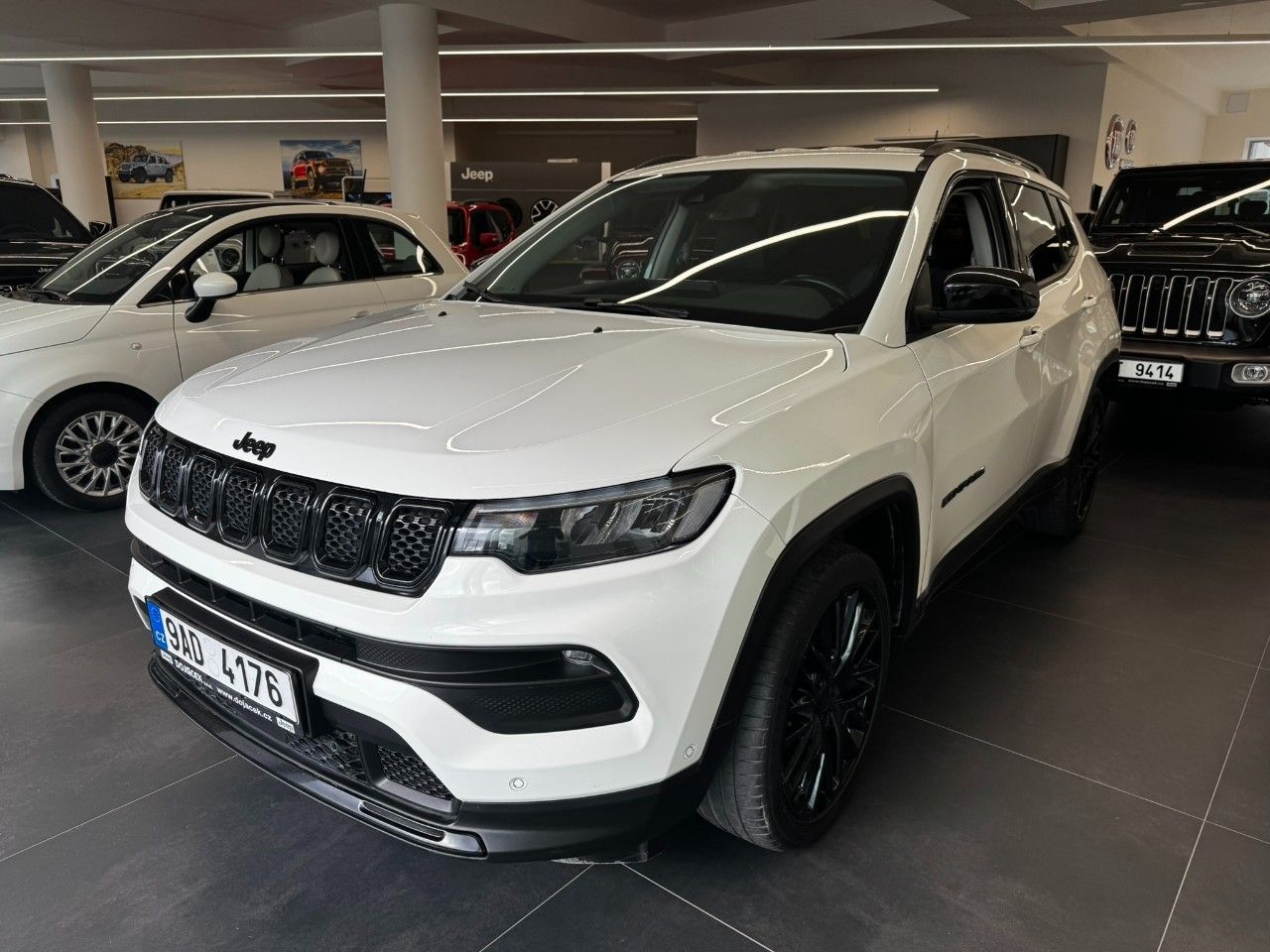 Jeep Compass, 1,3 GSE 130k man. Night Eagle - fotka 2