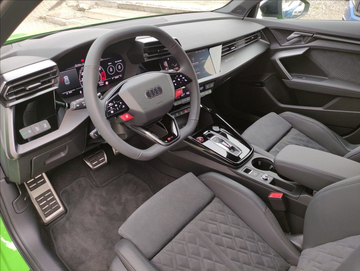 Audi RS3, 2,5 TFSi FACELIFT *MY2025* - fotka 6
