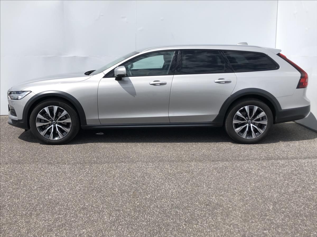 Volvo V90, 2,0 AWD CROSS COUNTRY PLUS MIL - fotka 3