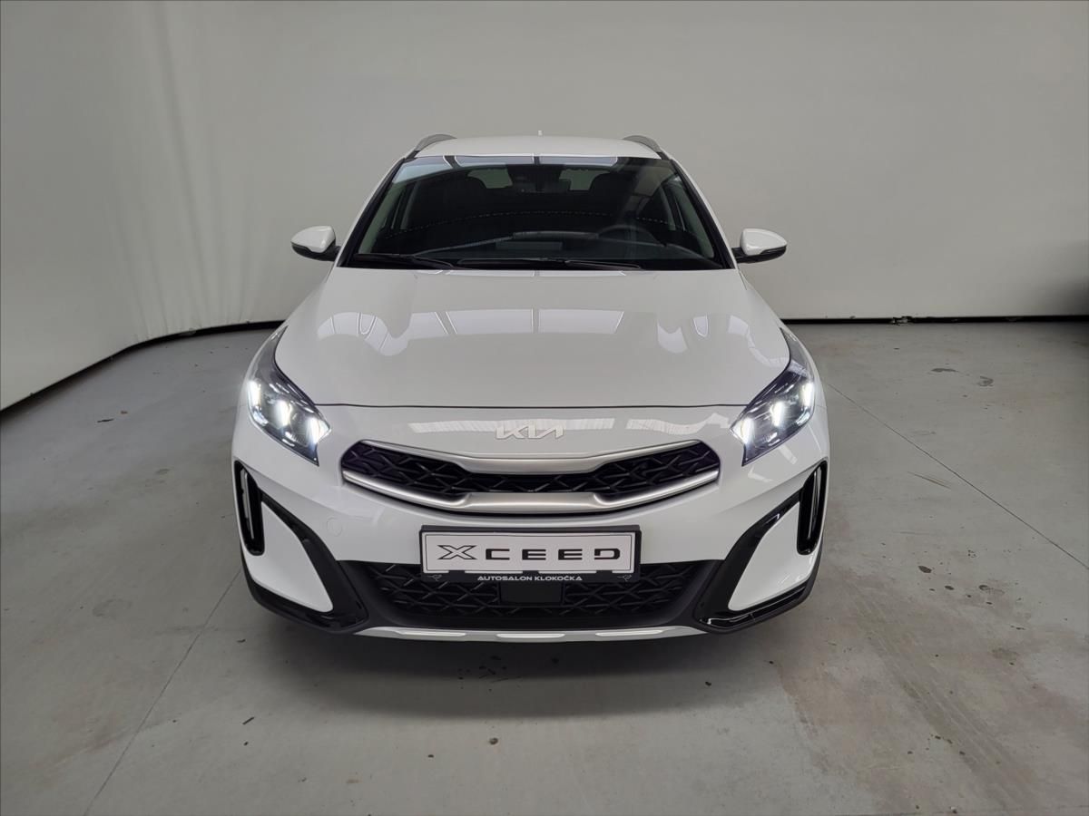 Kia XCee´d, 1,6 T-GDi DCT Exclusive WINT - fotka 2
