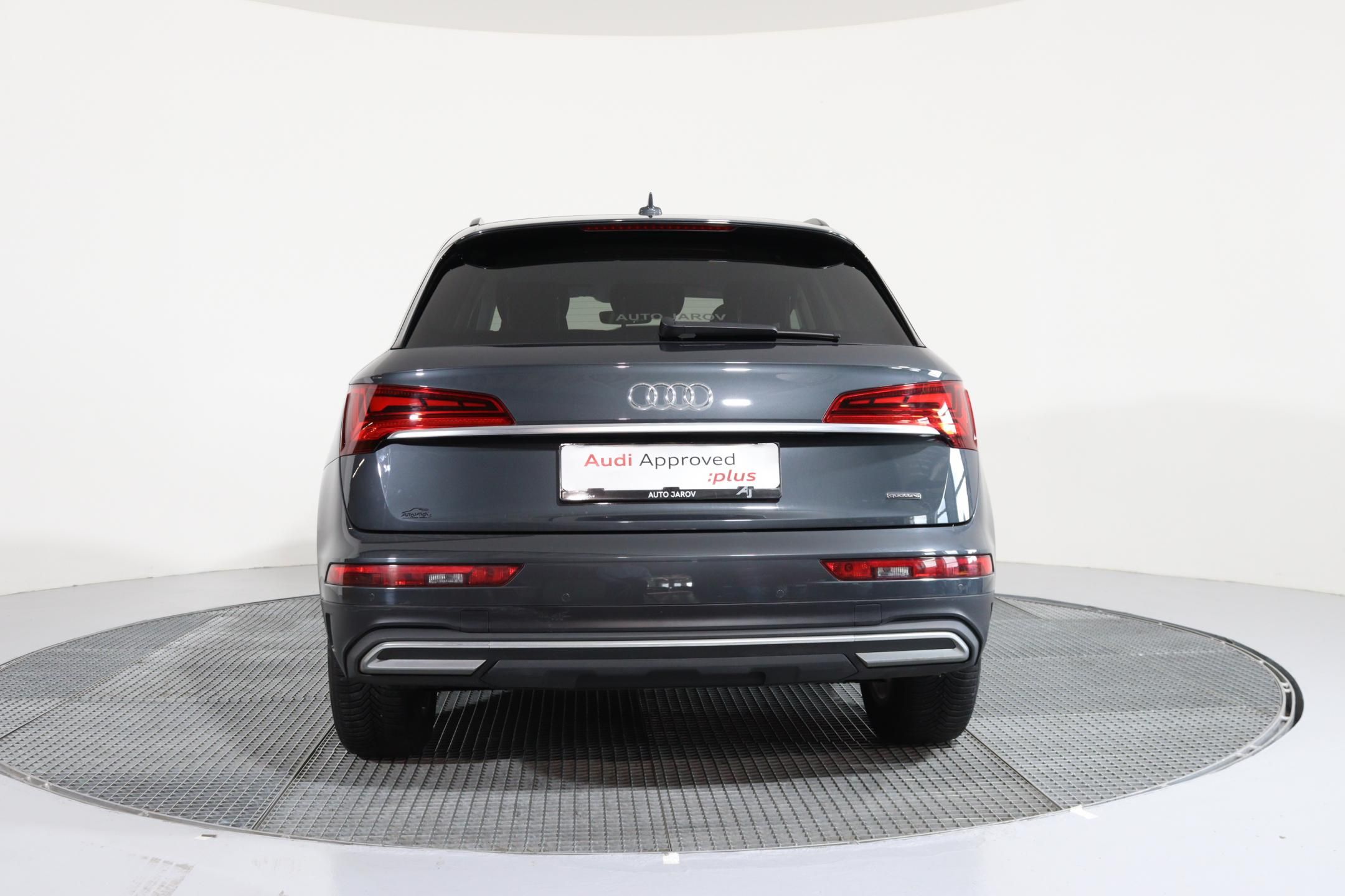 Audi Q5, 40 TDI quattro Stronic - fotka 6