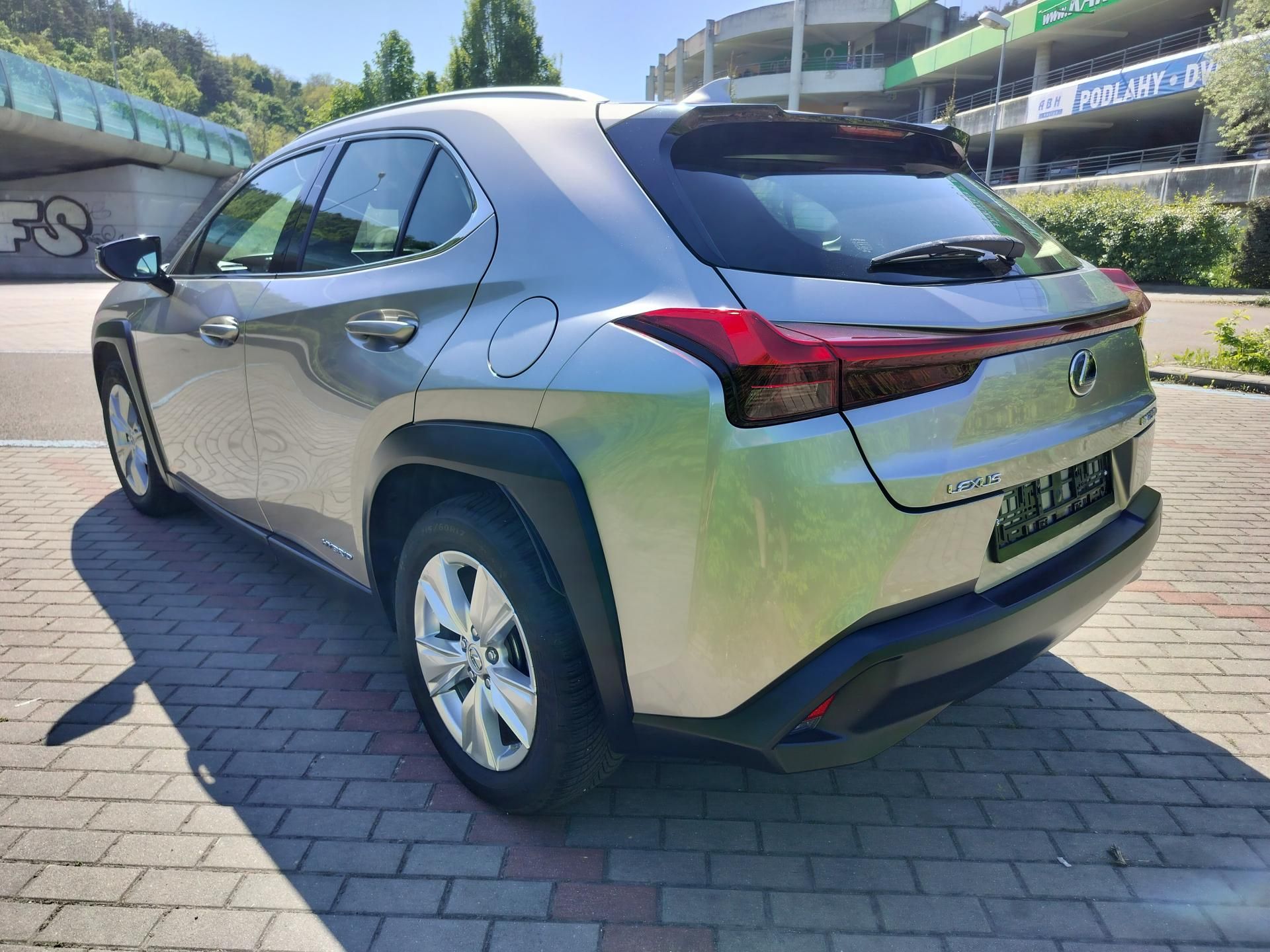 Lexus UX 250h, BUSINESS edition,alcantara - fotka 5