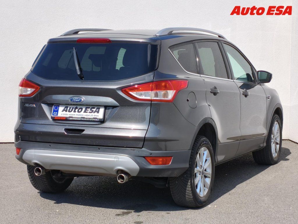 Ford Kuga, 2.0 TDCi,Titanium - fotka 4
