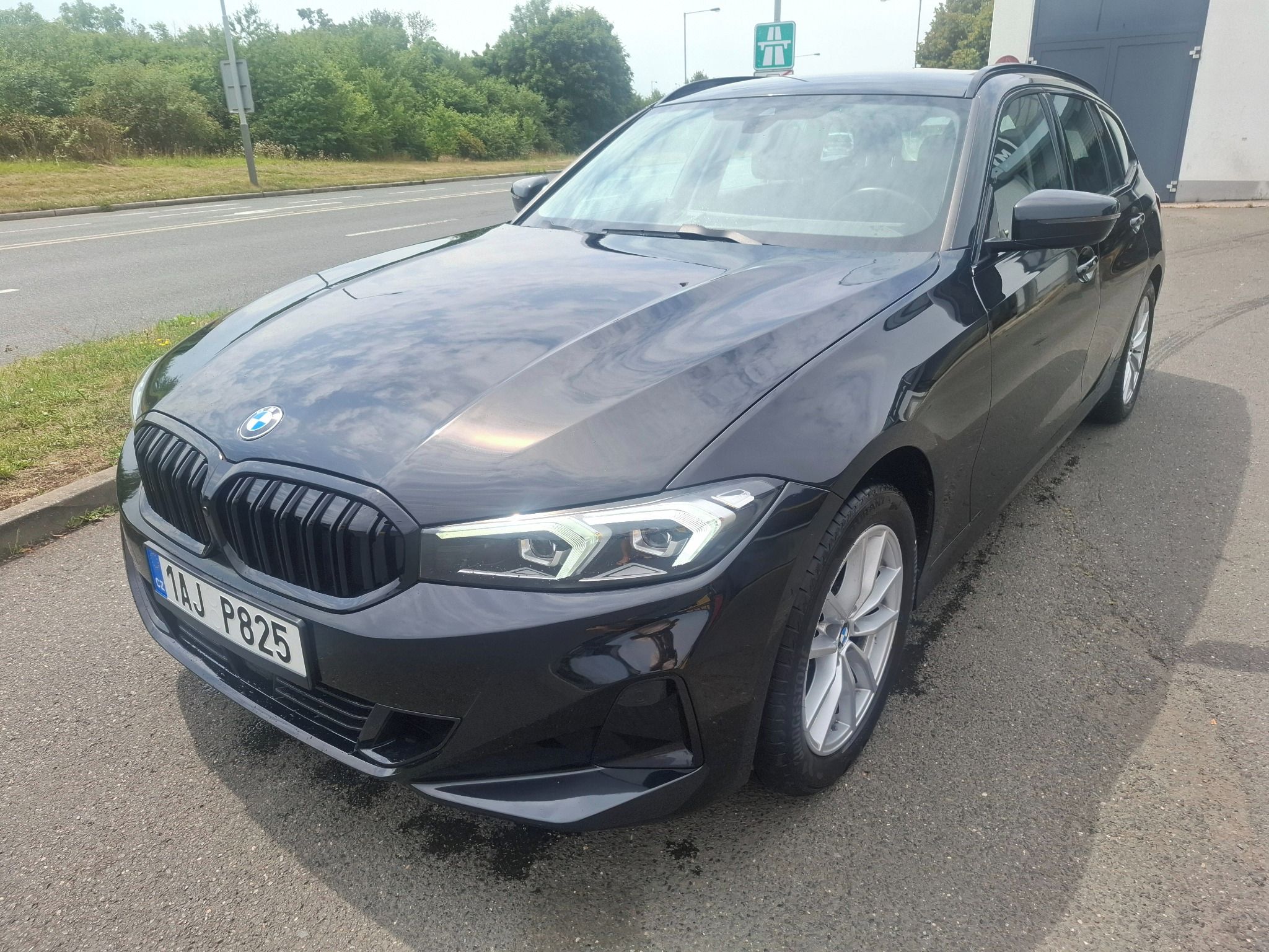 BMW Řada 3, 320i Facelift CÉBIA