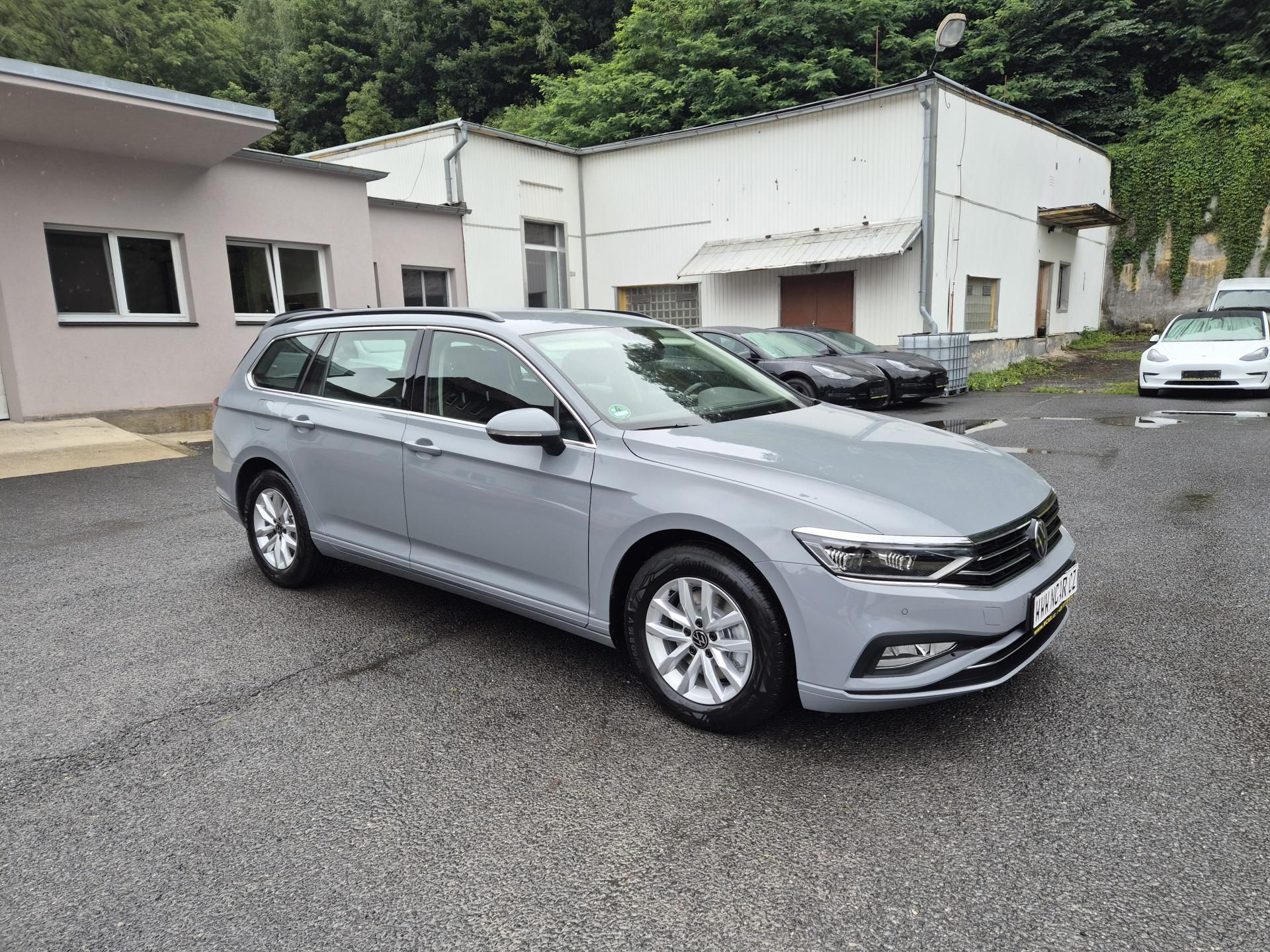 Volkswagen Passat Variant, 2,0TDi,110kw,DSG,16ALU - fotka 3