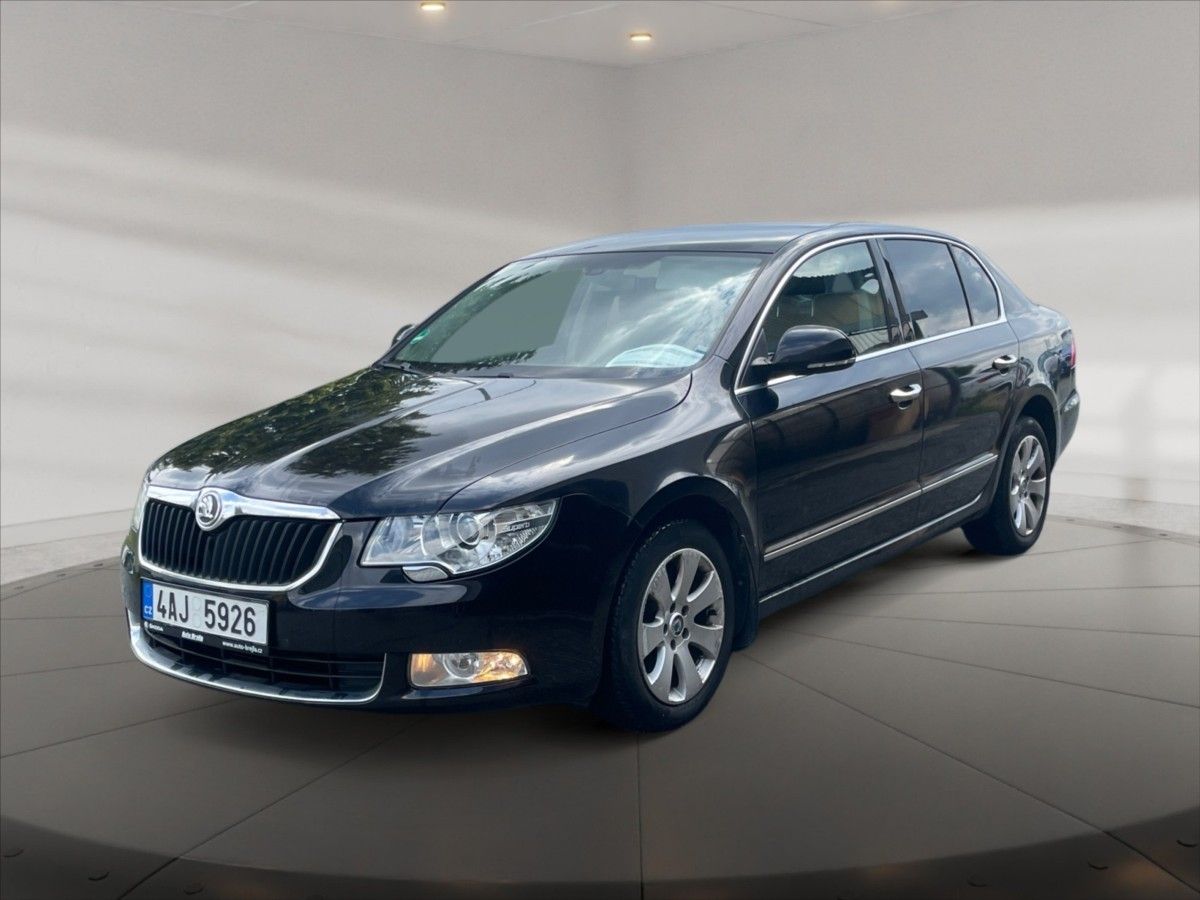 Škoda Superb, 2,0 TDI Elegance 4x4 DSG - fotka 3