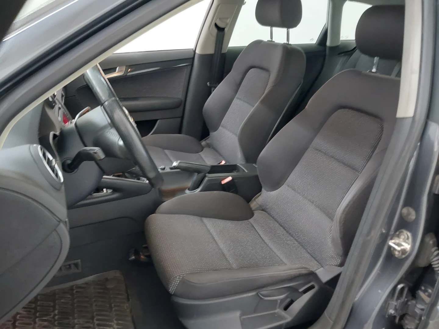 Audi A3, 1.6 Mpi 75KW 145tkm 5.dv  2007 - fotka 2