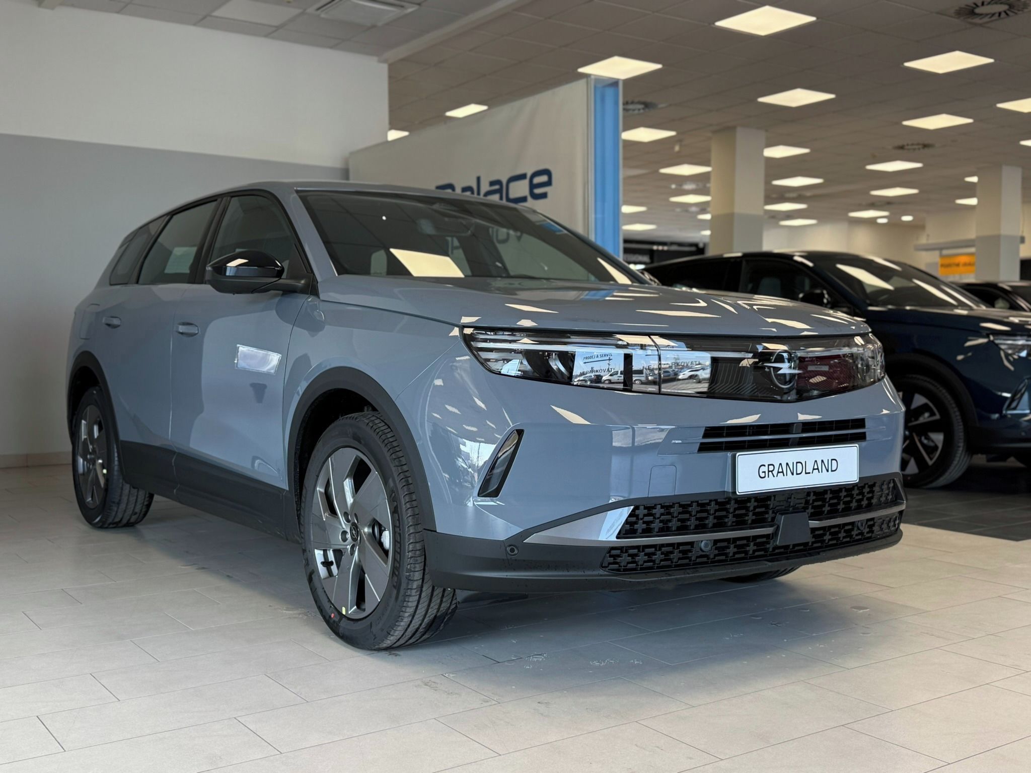 Opel Grandland, Edition 1.2 Hybrid 107 kW