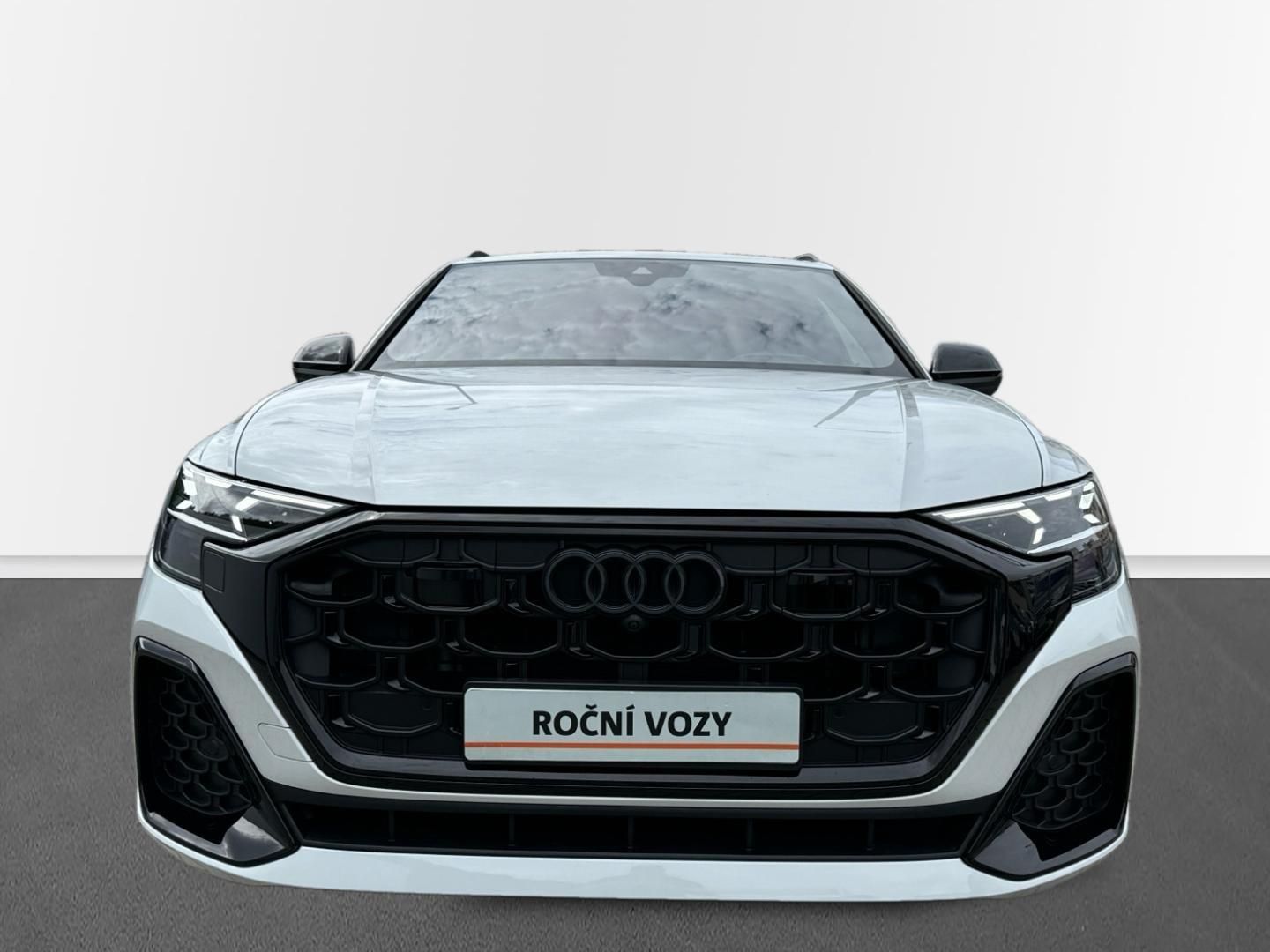 Audi Q8, 3,0 TDI 210kw S-line - fotka 4