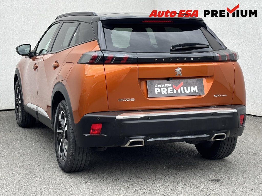 Peugeot 2008, 1.2 PT,GT Line,LED,navi - fotka 6