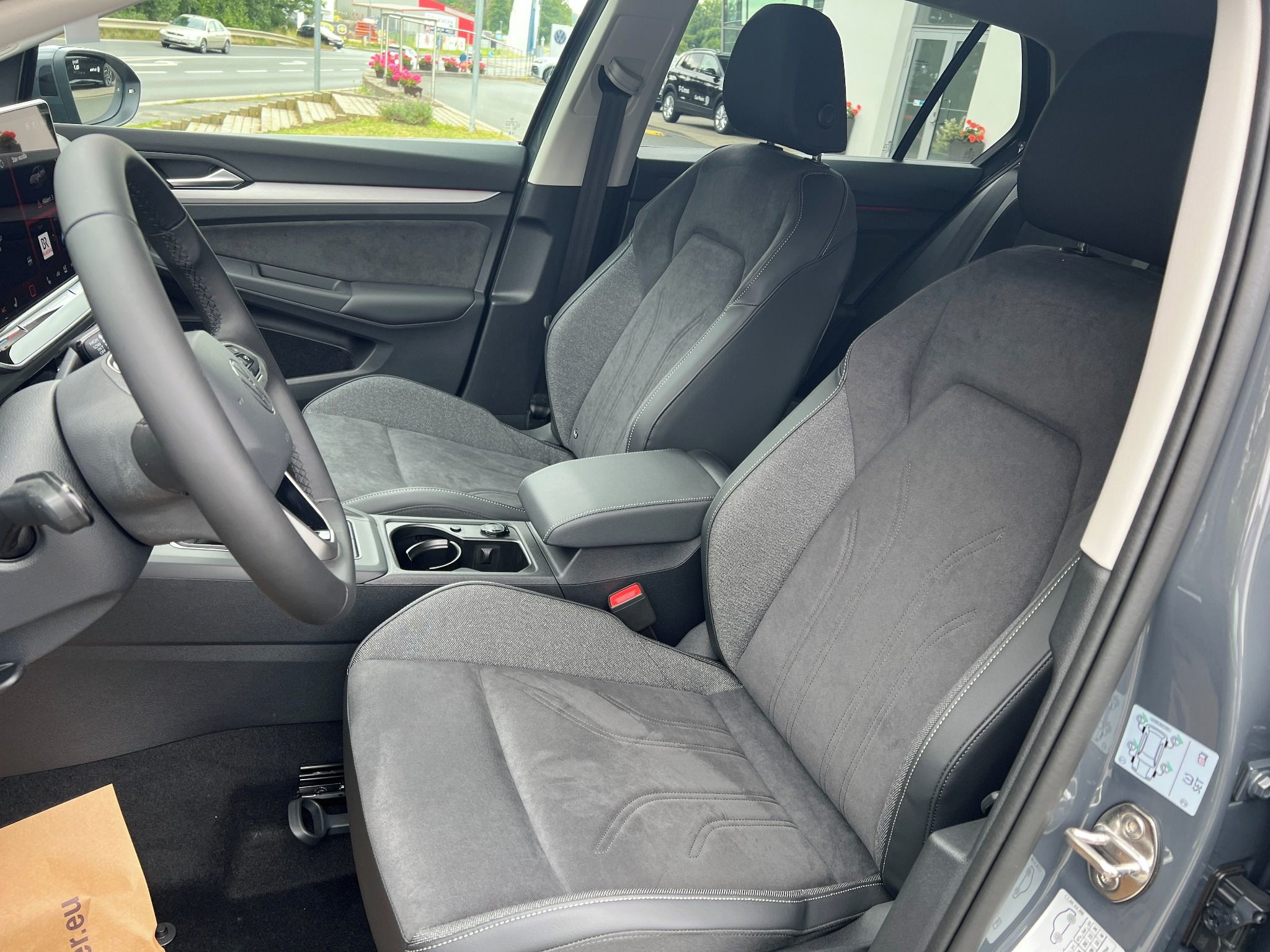 Volkswagen Golf, People 1.5TSi - fotka 5